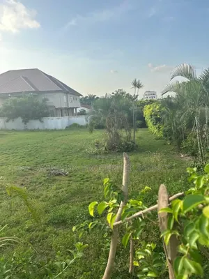 0.94 of Prime Area Land Available for a Joint Venture at North Ridge