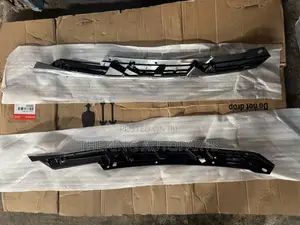 Honda Civic 2016,2017,2018 Headlight Shinning.
