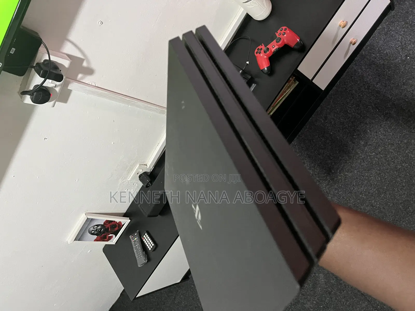 Ps4 Pro (1tb) + 2 Controllers – Ready to Play!