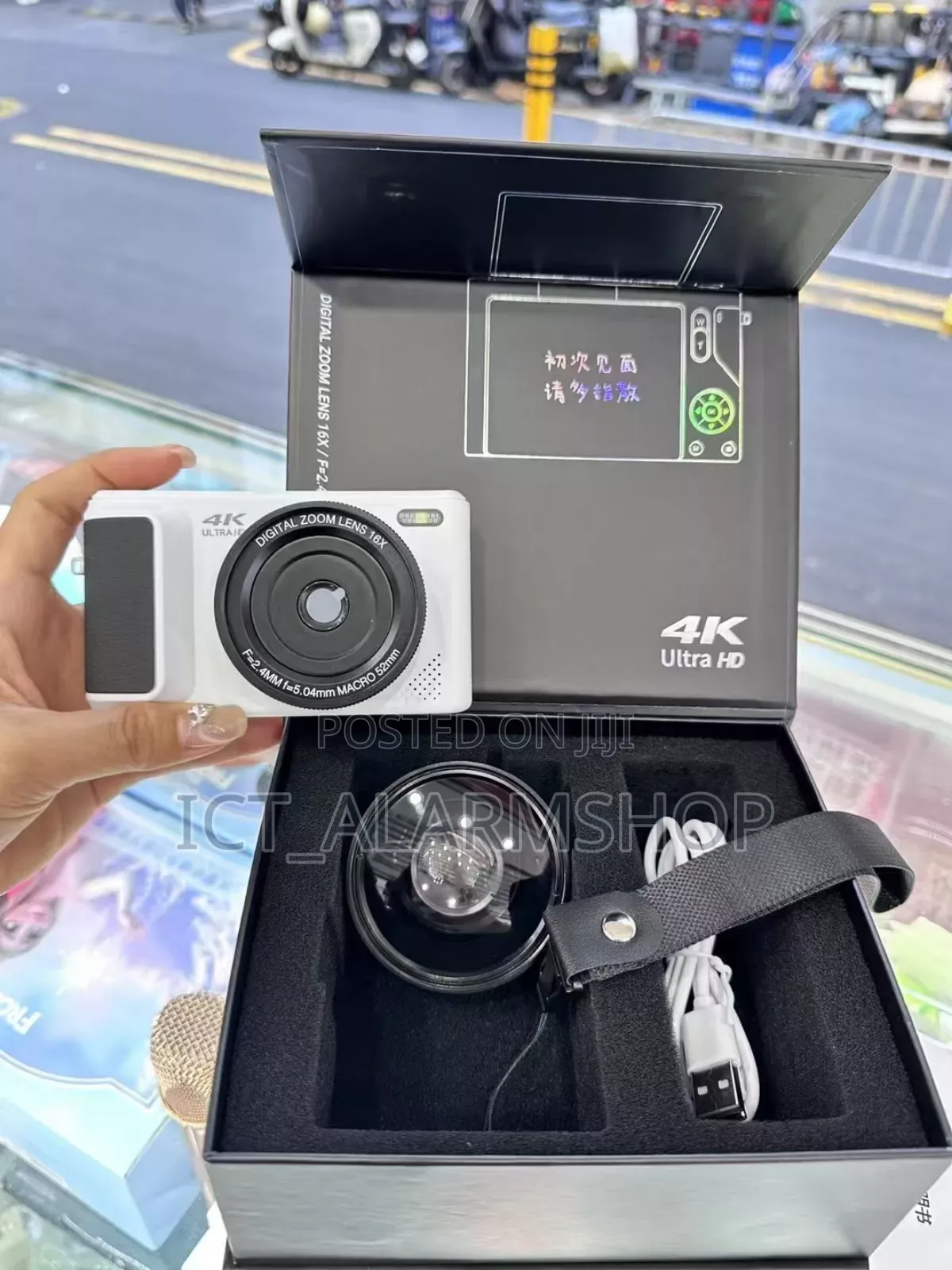 Flip Screen 6mpixel Digital Video Picture Camera