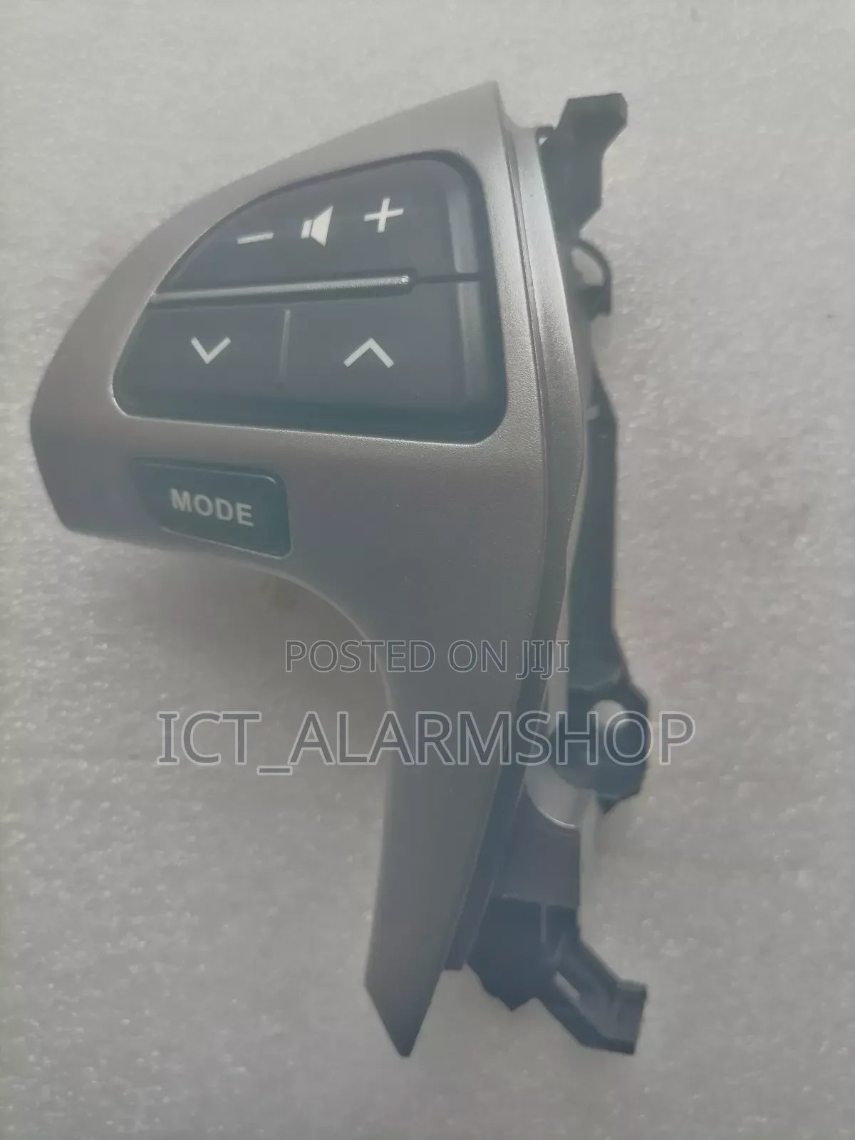 Wireless Steering Wheel Control for Radio