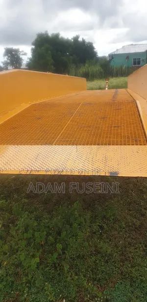 Mobile Loading and Uploading Ramp