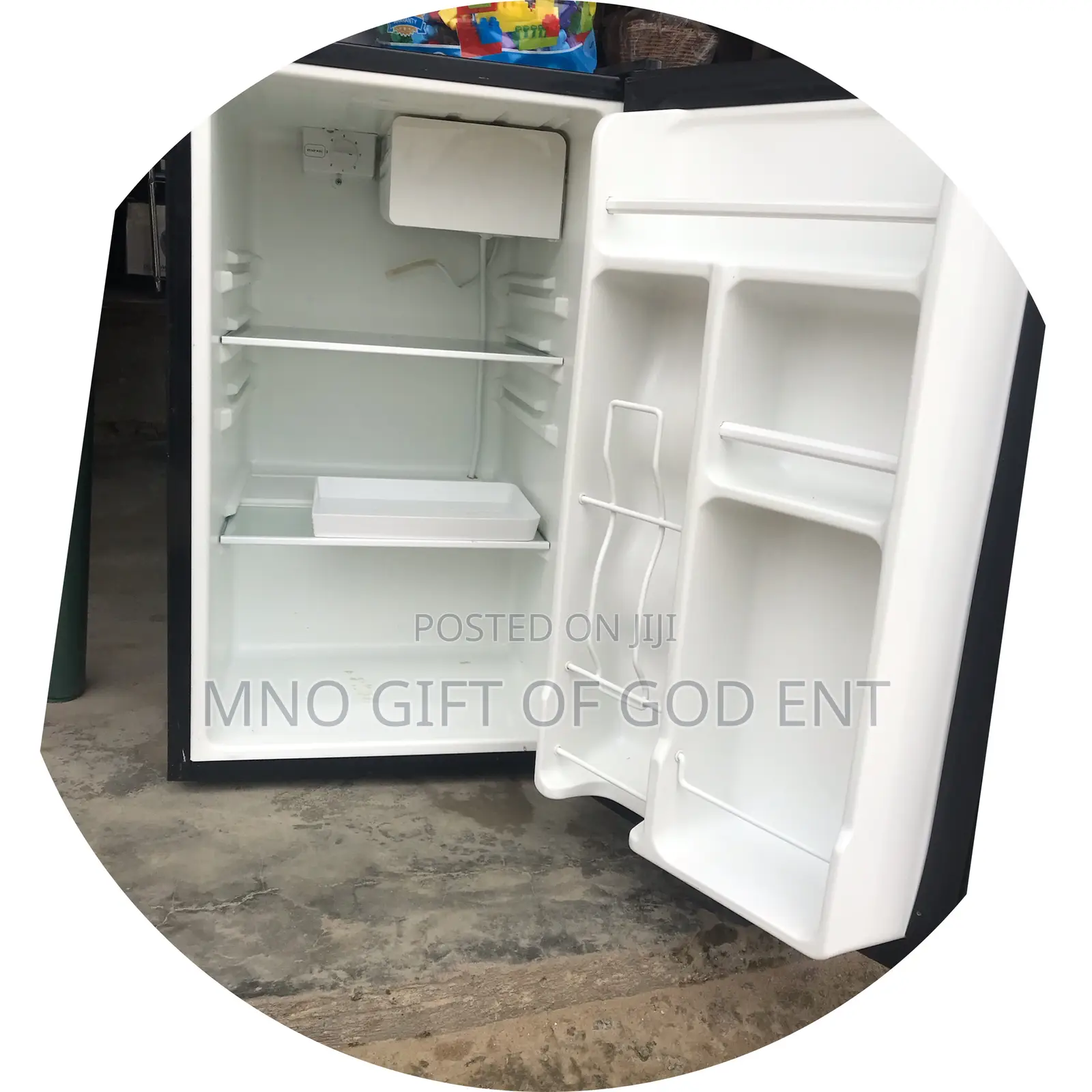 Chefmate Mini Refrigerator From U.S.