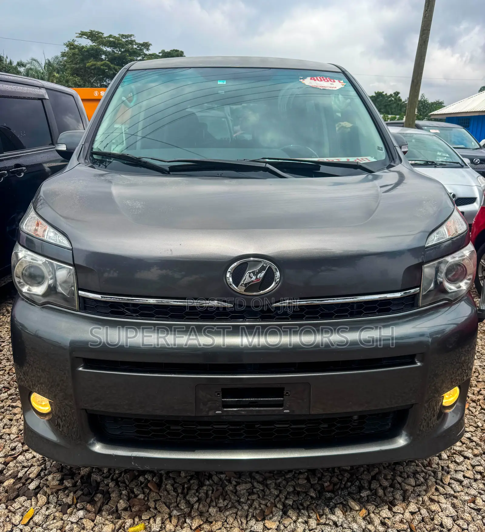 Toyota Noah 2.0 143hp AWD (8 Seater) 2012 Gray