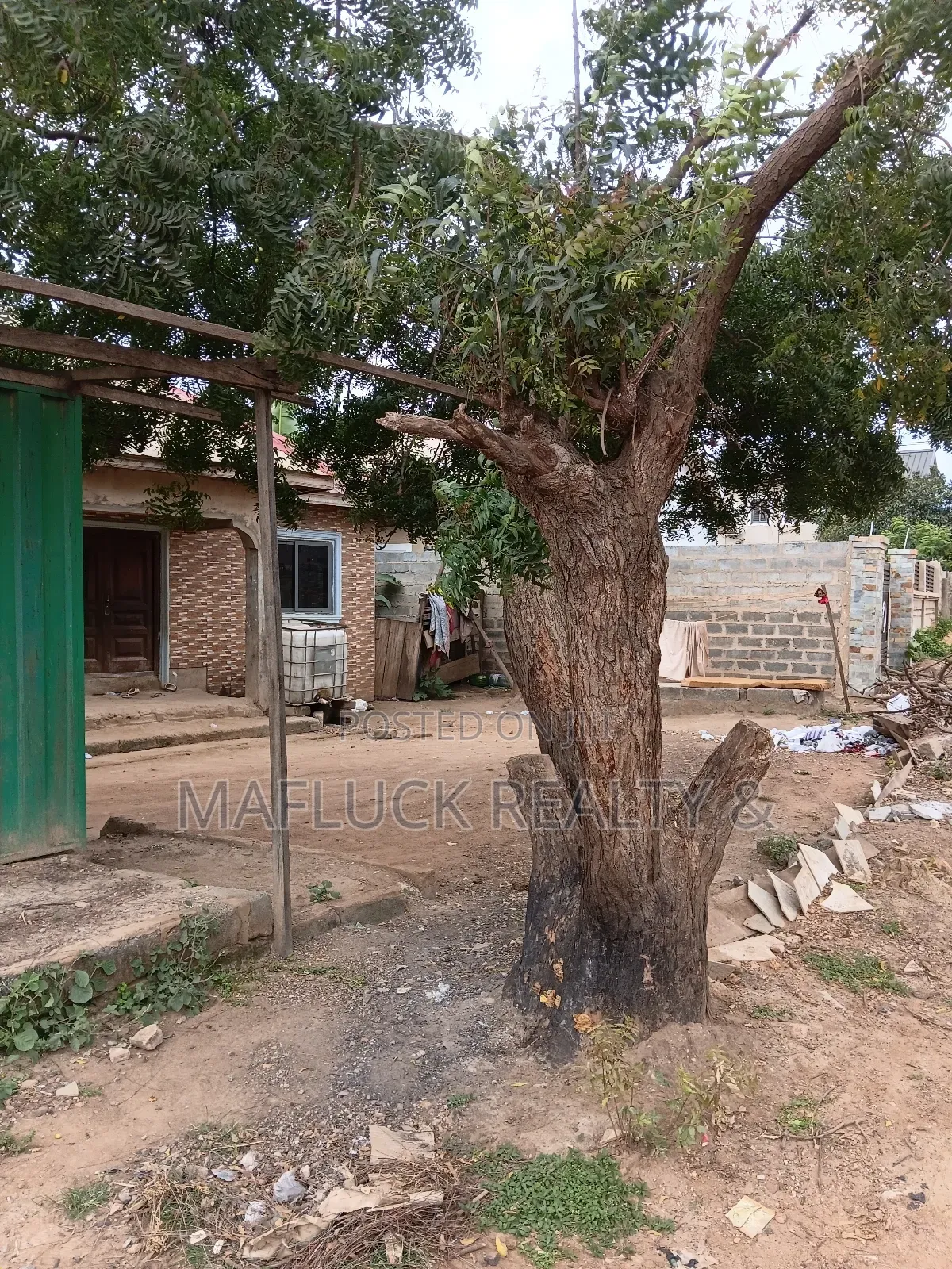 3bdrm House in Lakeside Estate for sale