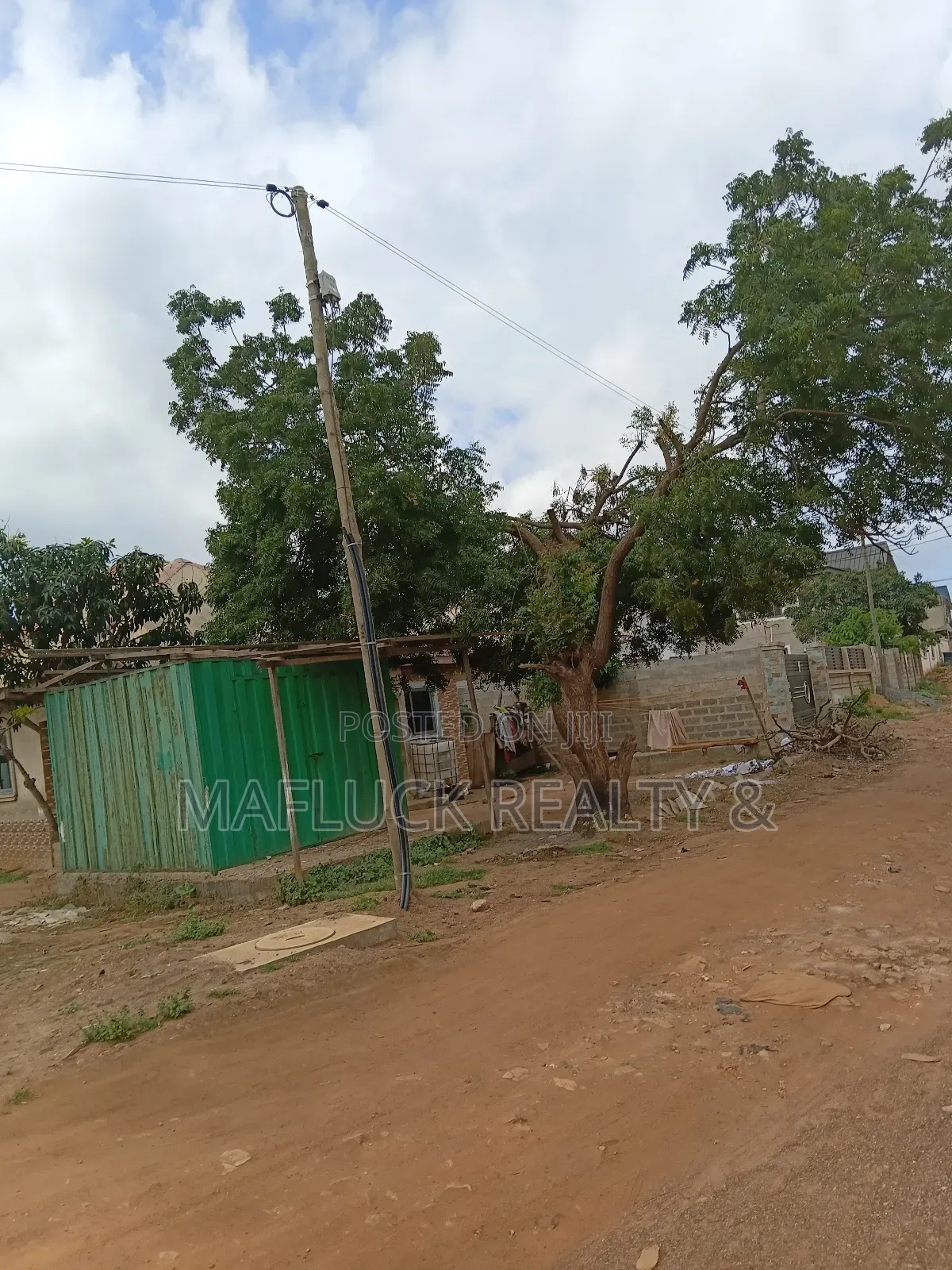 3bdrm House in Lakeside Estate for sale