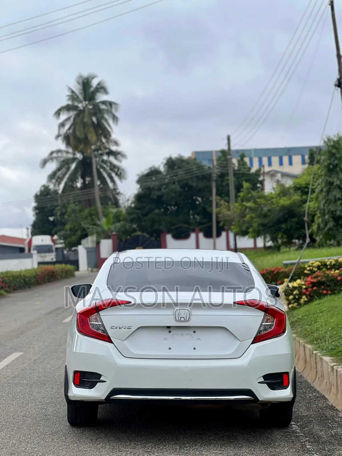 Honda Civic EX-L Sedan 2019 White