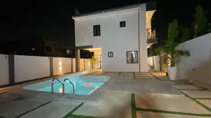 Furnished 5bdrm House in Laryea Homes, Lake Side Estate for sale