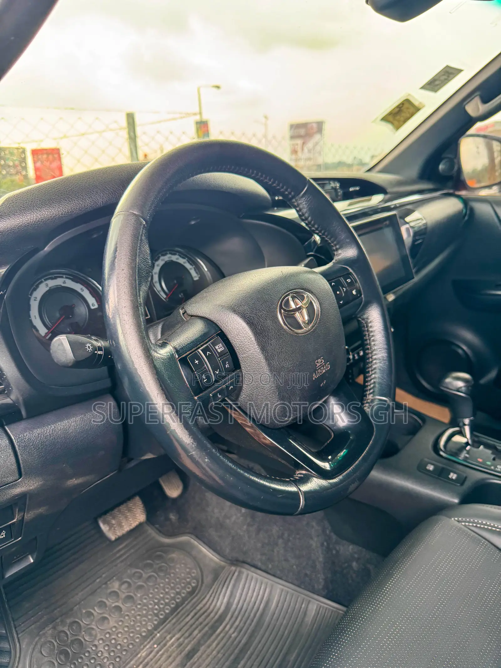 Toyota Hilux 2019 Orange