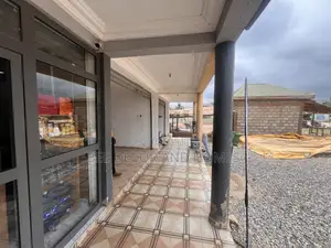 2 Years Advance Shop to Let