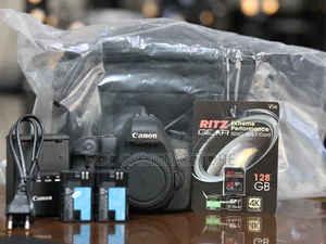 Canon Eos 6d . // Home Used // 8months Warranty