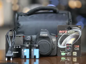 Canon Eos 6d . // Home Used // 8months Warranty