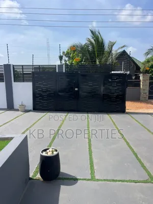 5bdrm House in Kb Properties, Community 25 for rent