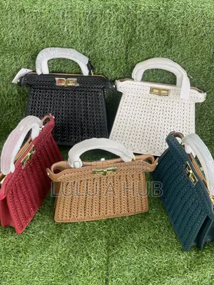Hand Bags for Ladies