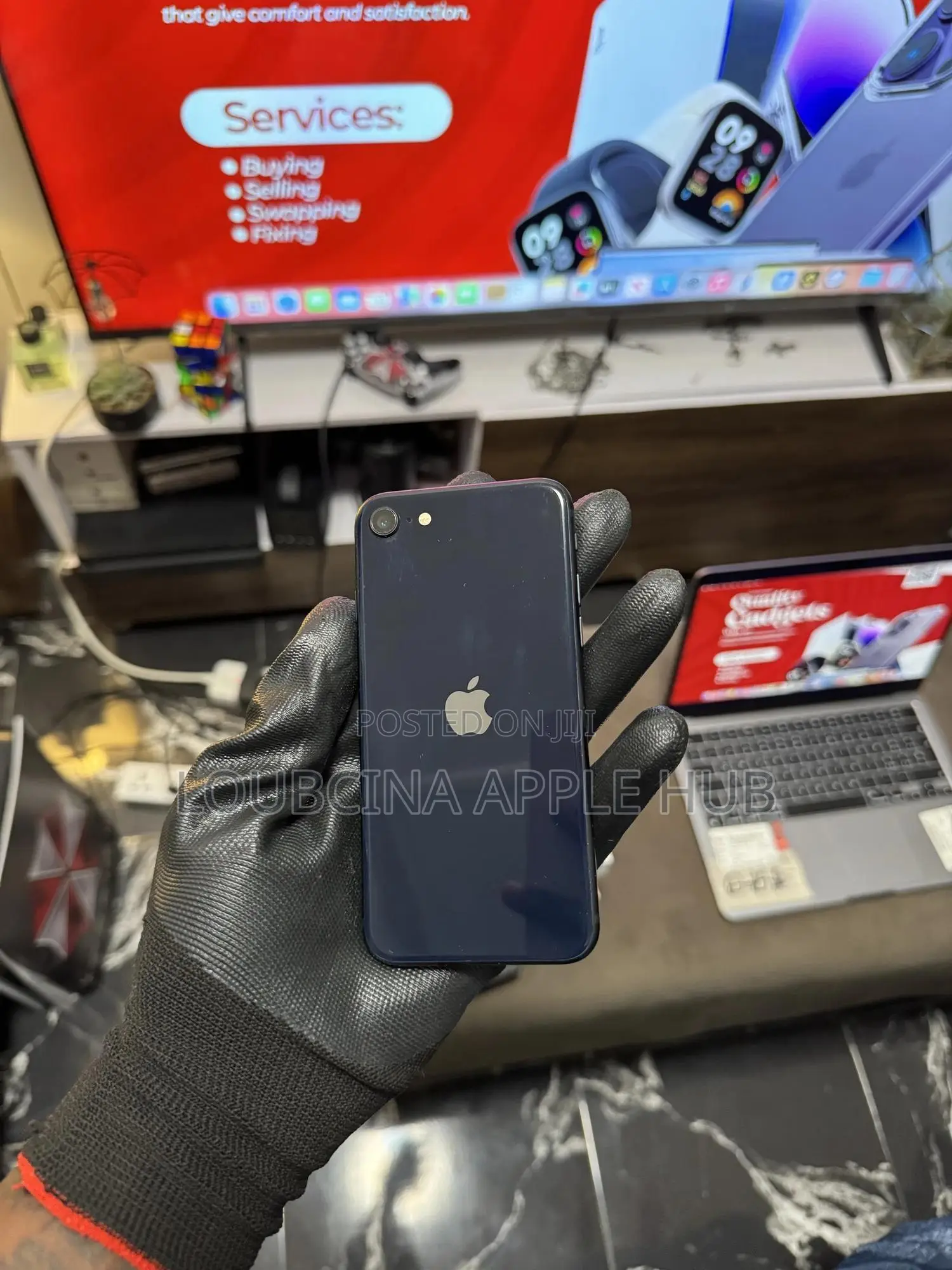 Apple iPhone SE (2022) 64 GB Black