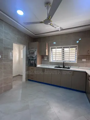 4bdrm Duplex in Tiyumba Agency., Haatso for sale