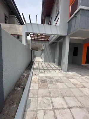 4bdrm Duplex in Tiyumba Agency., Haatso for sale