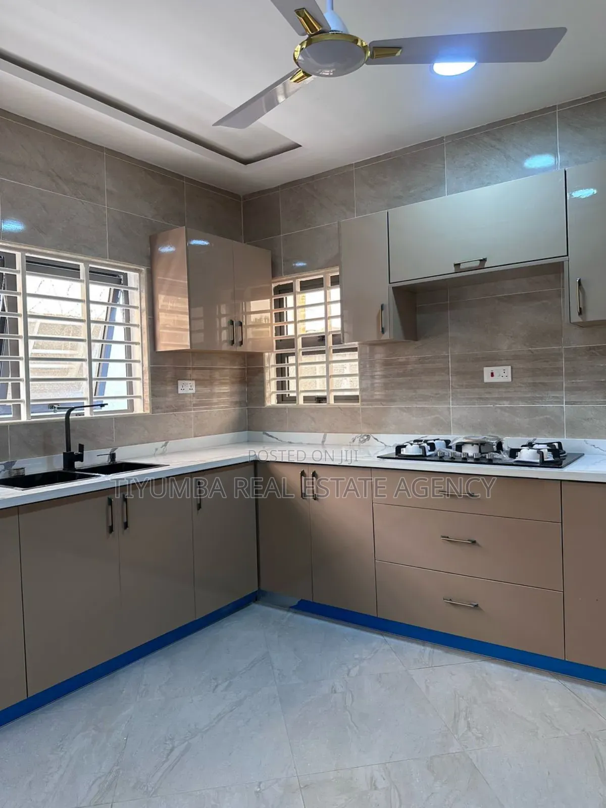 4bdrm Duplex in Tiyumba Agency., Haatso for sale
