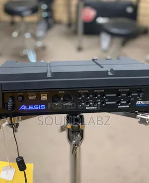Alesis Strike Multipad Percussion Pad