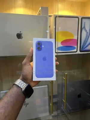 New Apple iPhone 16 128 GB Blue