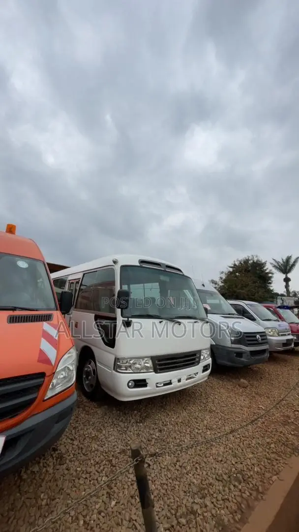 Toyota Coaster 2012 Yellow