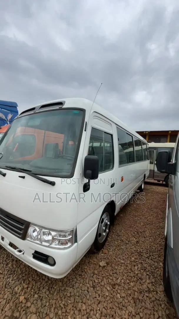 Toyota Coaster 2012 Yellow