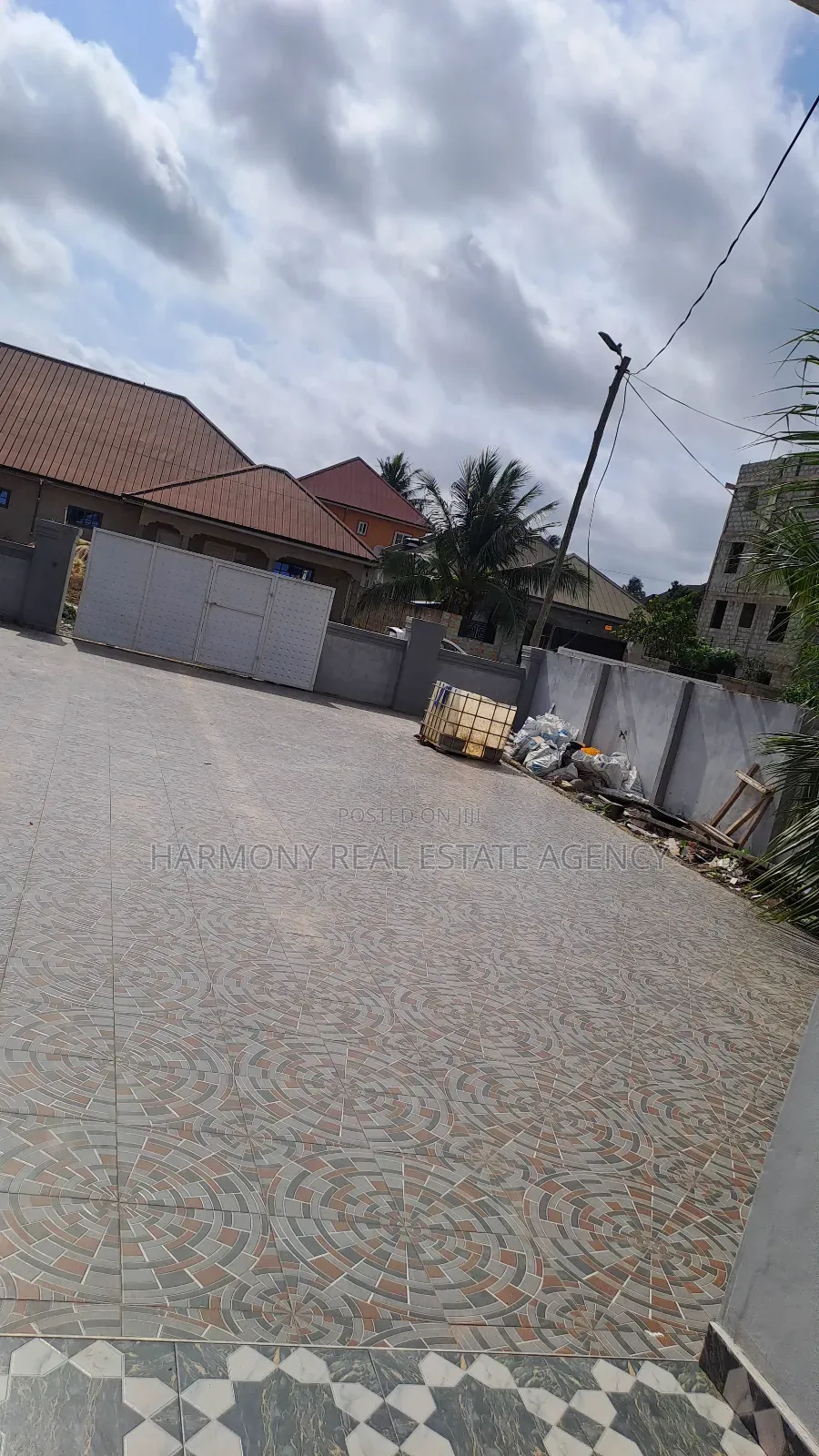 4bdrm House in Haatso for sale