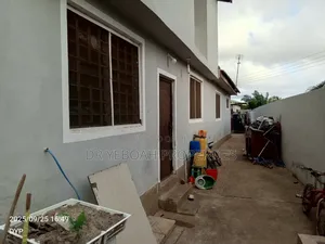4bdrm Duplex in Spintex Hydrofone:- for sale