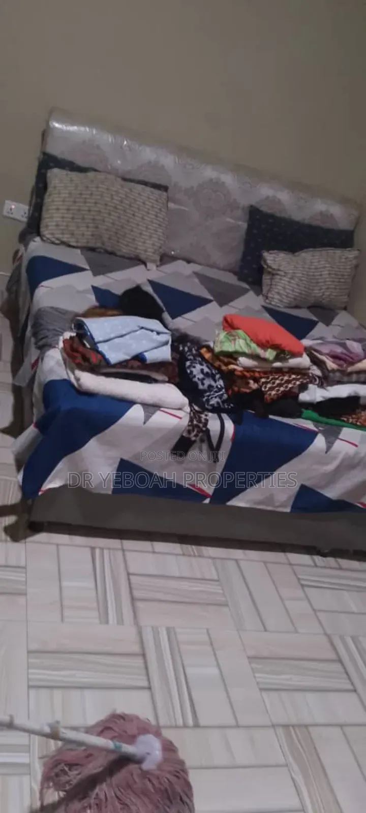 4bdrm Duplex in Spintex Hydrofone:- for sale