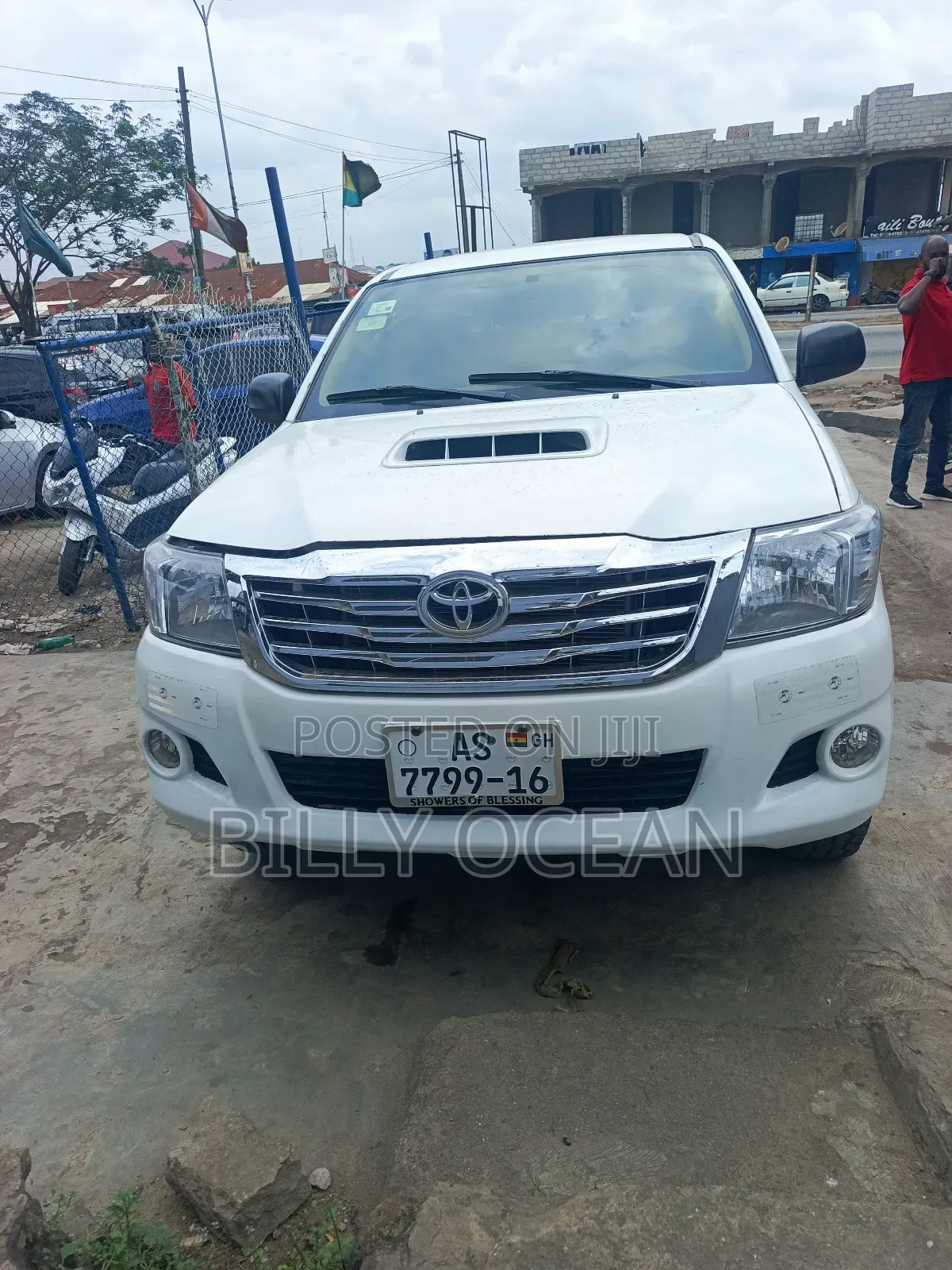 Toyota Hilux 2010 White
