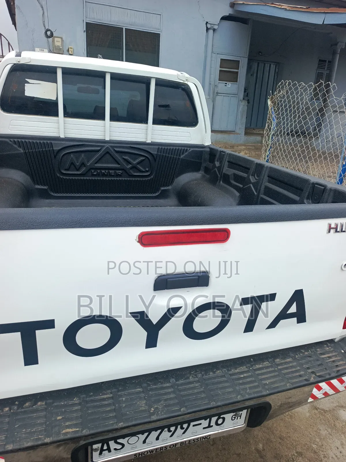 Toyota Hilux 2010 White