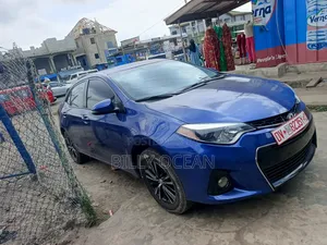 Toyota Corolla 2016 Blue