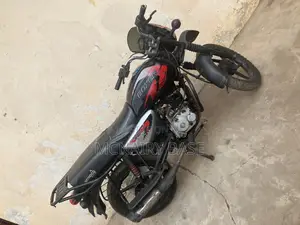 Bajaj Boxer 150 UG 2022 Red