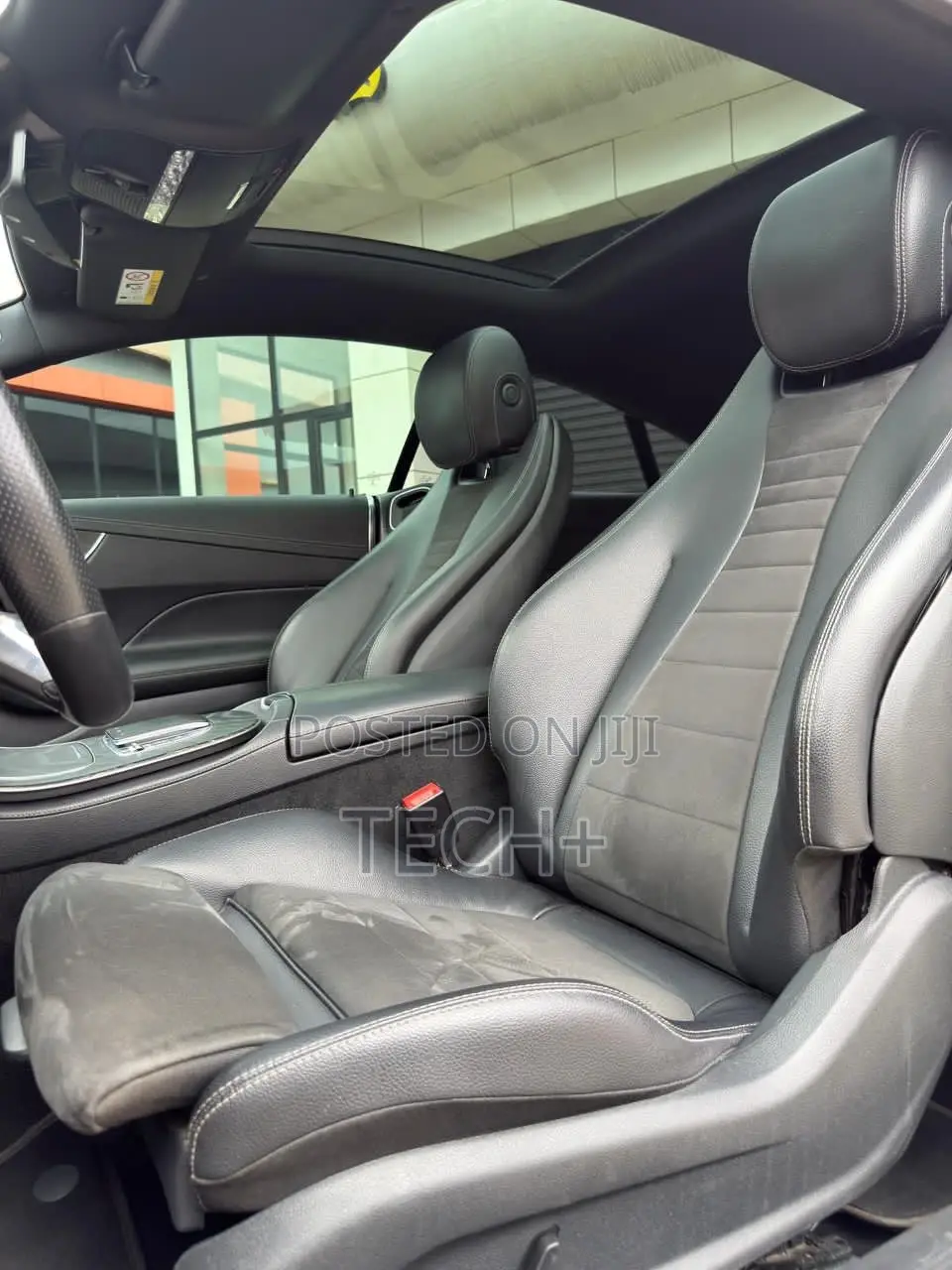 Mercedes-Benz E400 2022 White