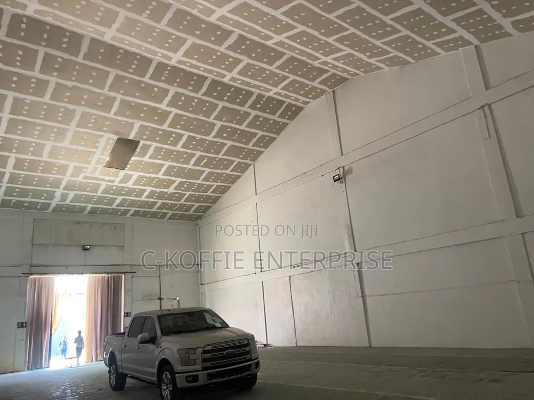 300 SQM Warehouse at Spintex for Rent