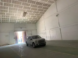 300 SQM Warehouse at Spintex for Rent