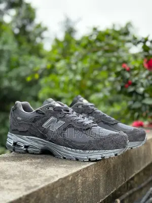 New Balance 2002r Protection Pack