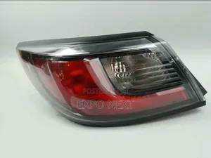 2017-2018 Toyota Yaris Ia Tail Light Driver Passenger Side Pair