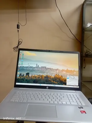 Laptop HP 17-3000 16GB AMD Ryzen 5 SSD 256GB