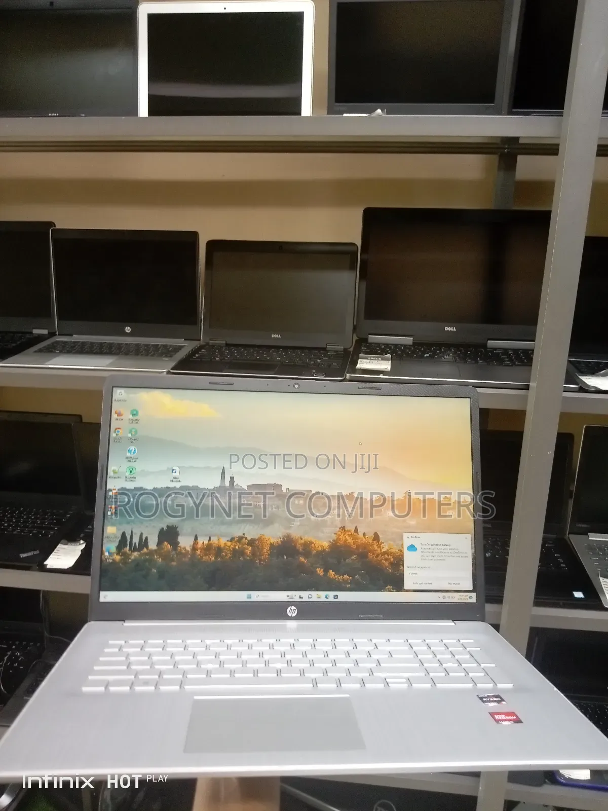 Laptop HP 17-3000 16GB AMD Ryzen 5 SSD 256GB