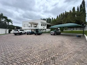 6bdrm House in Airport Residential for rent