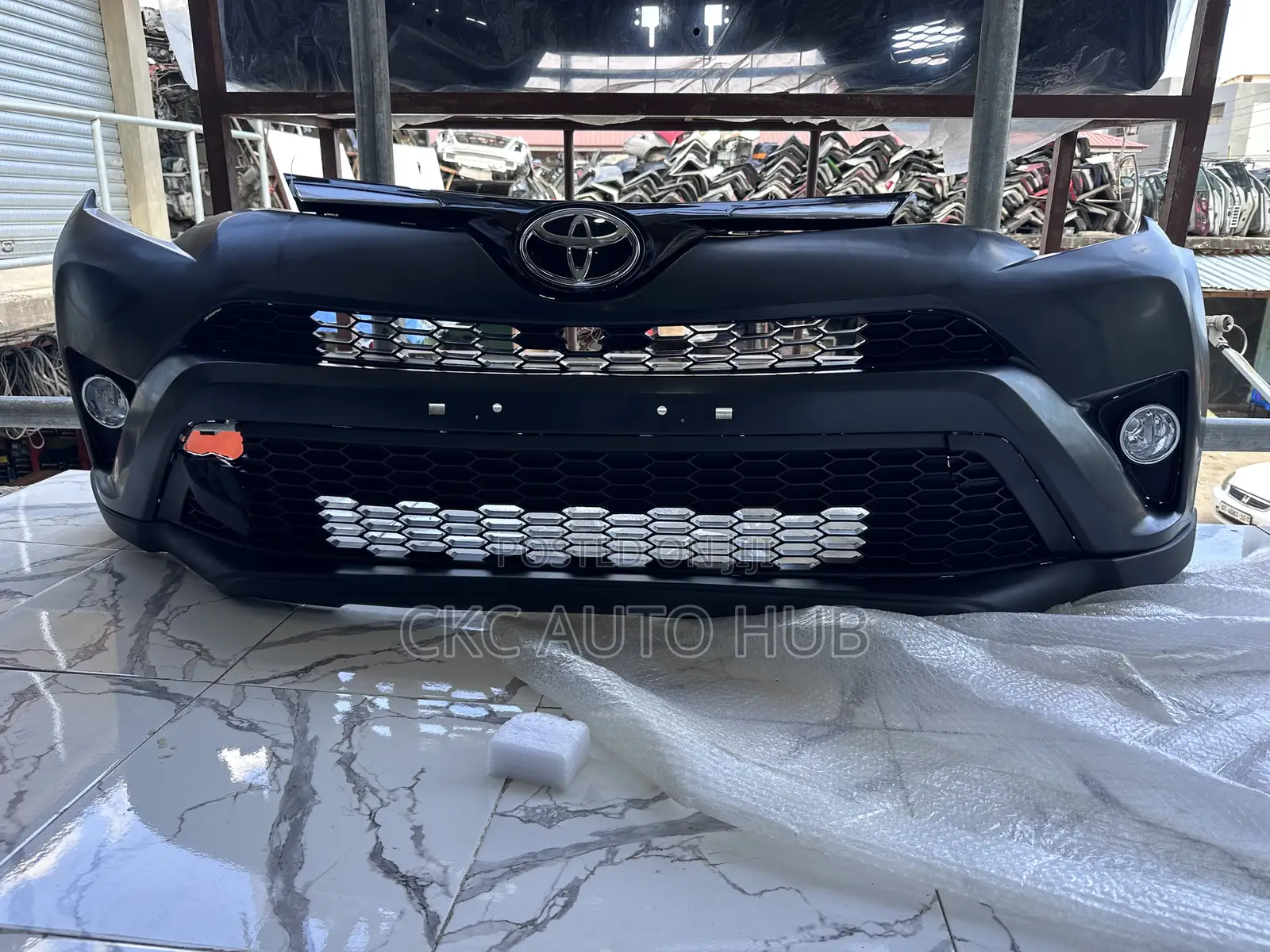 Rav 4 2016 2017 Front Bumper Complete