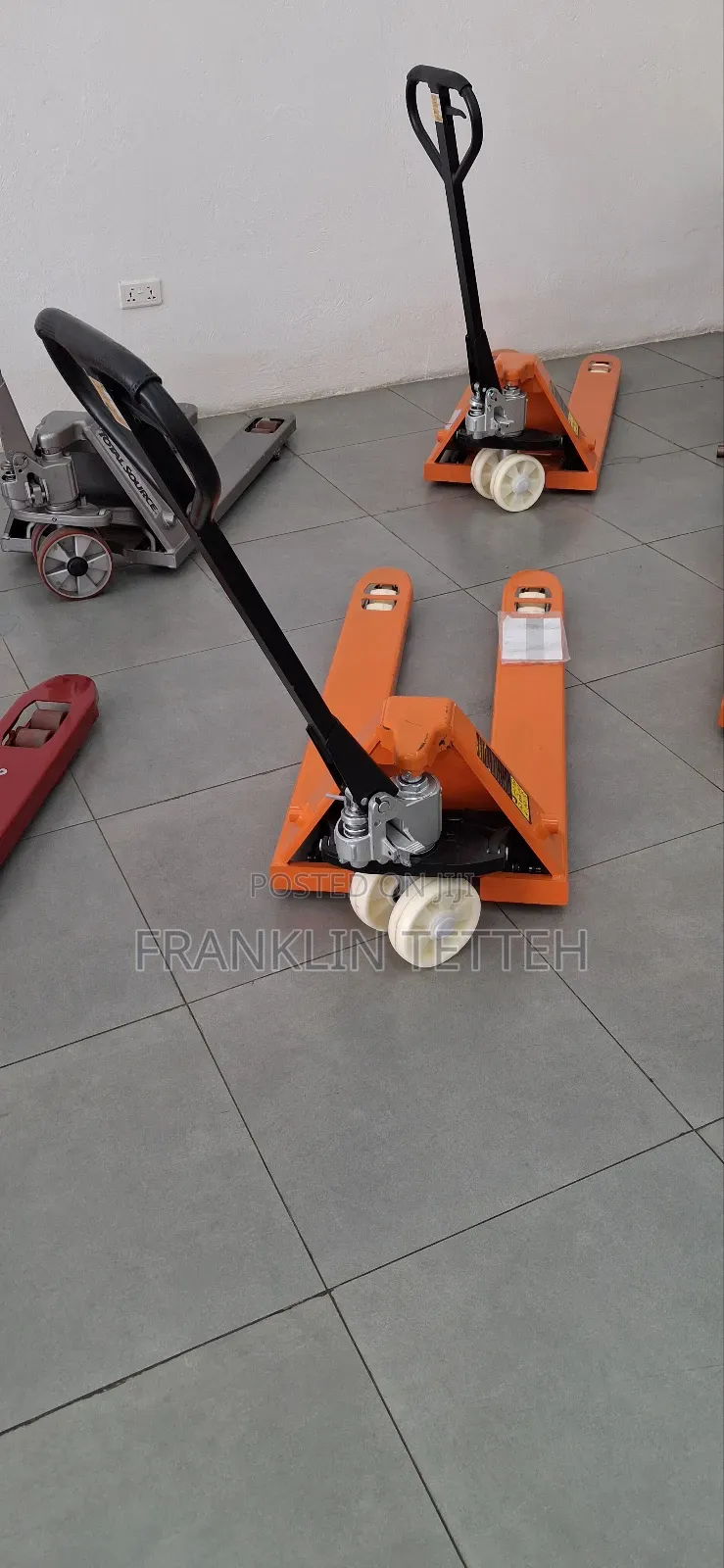 2500kg to 5000kg Pallet Truck