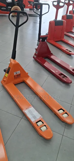 2500kg to 5000kg Pallet Truck
