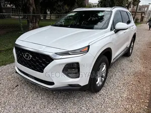 Hyundai Santa Fe SE 2.4 AWD 2019 White