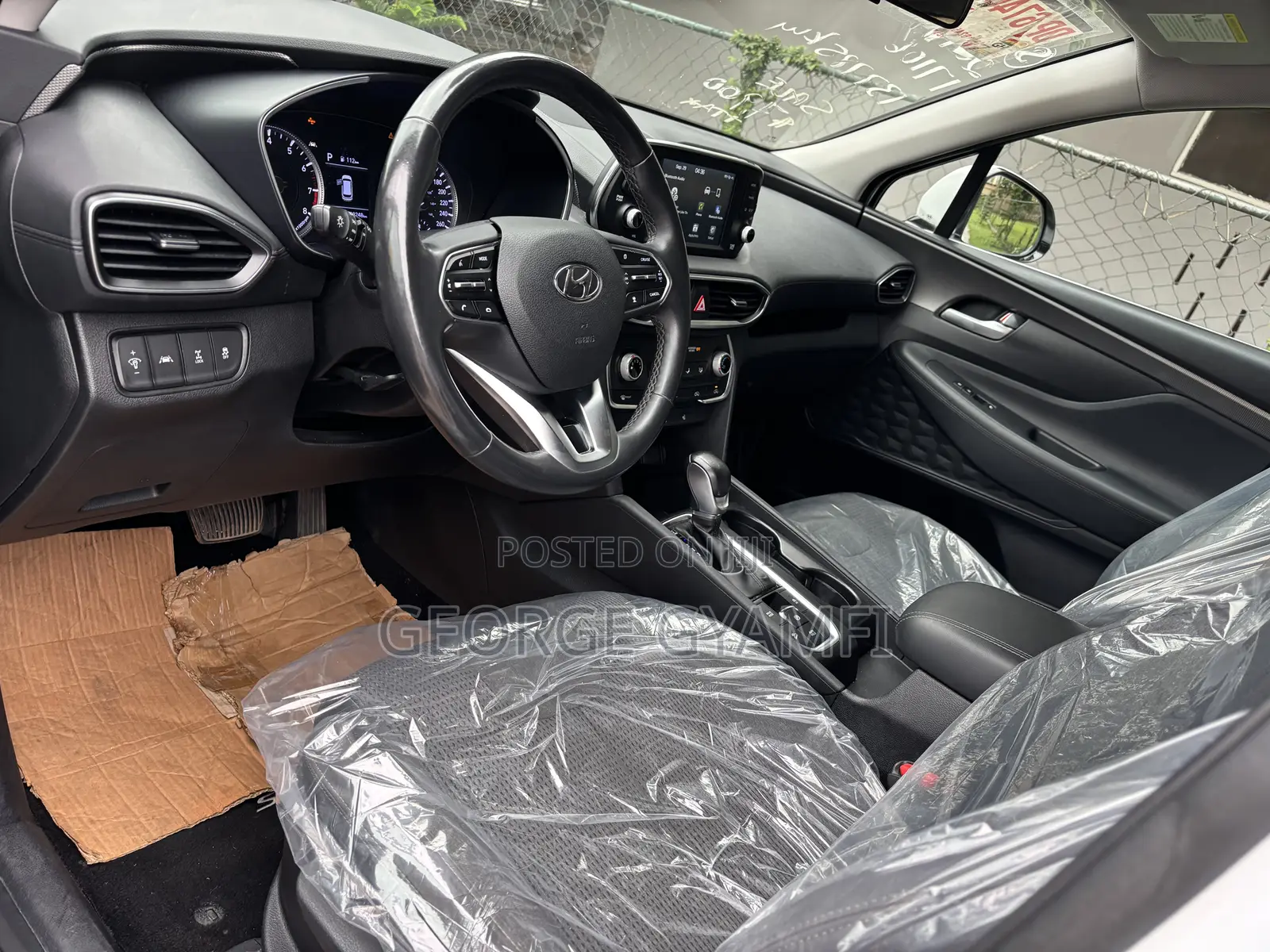Hyundai Santa Fe SE 2.4 AWD 2019 White
