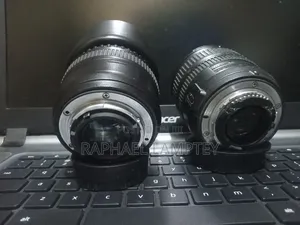 Nikon 50 Mm 18- 70 Mm