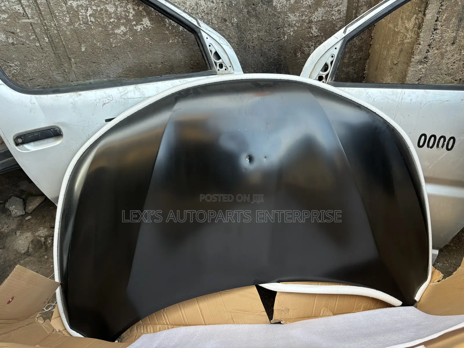Nissan Rogue Sports/ Qashqai 2018-2020 Hoods Available