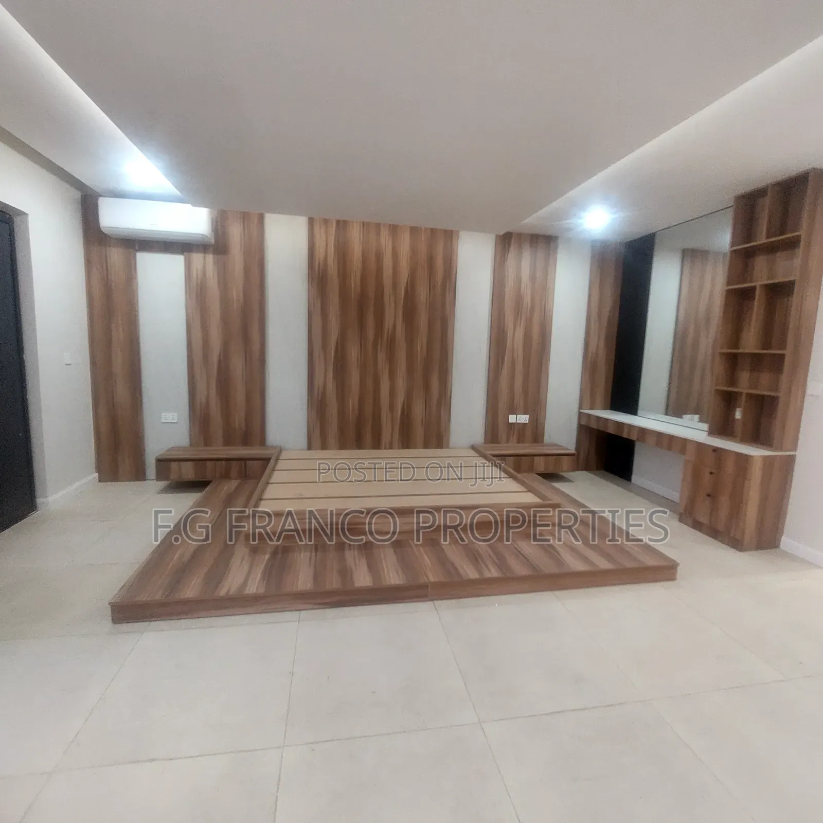 5bdrm House in Kg Franco Properties, Airport Residential Area for sale