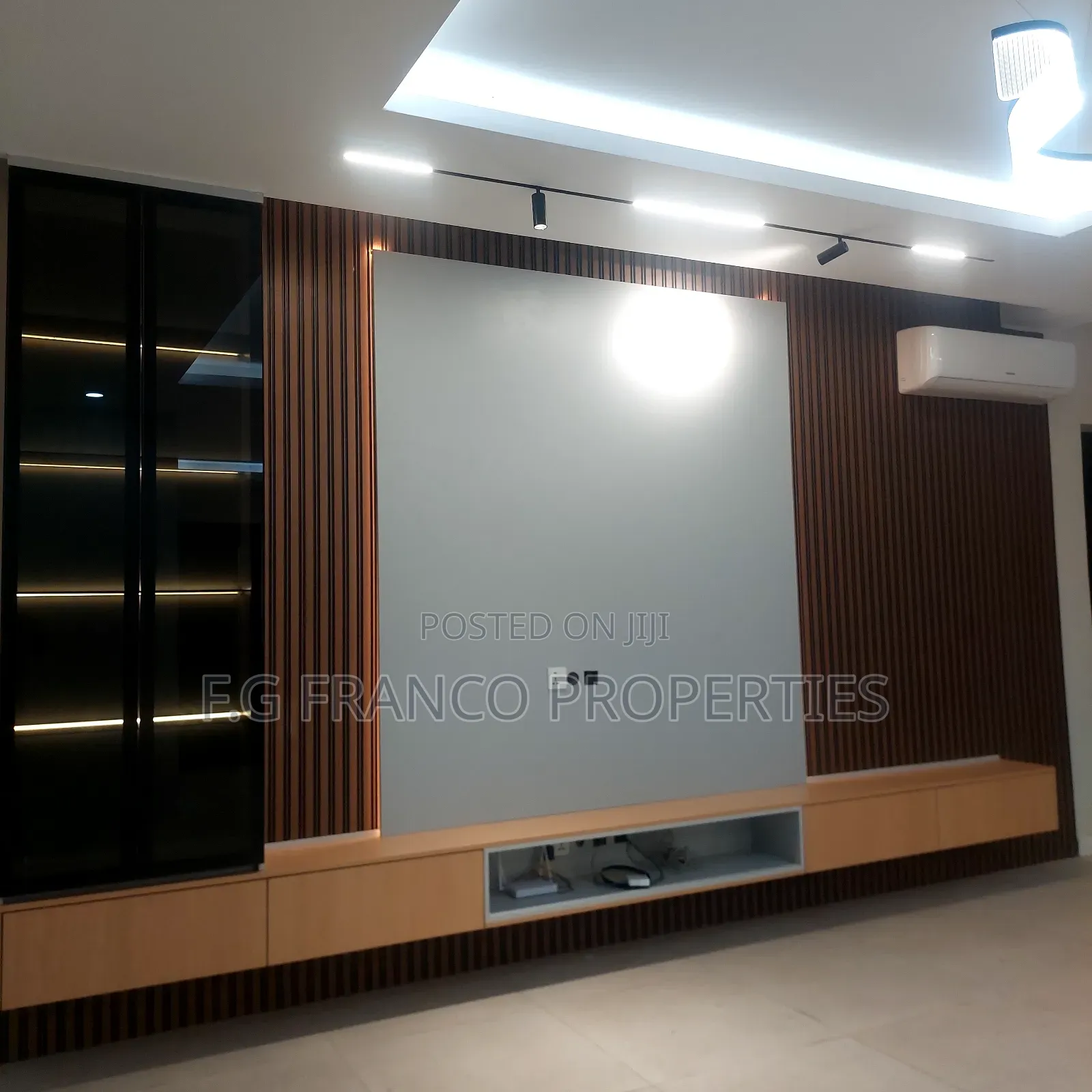 5bdrm House in Kg Franco Properties, Airport Residential Area for sale